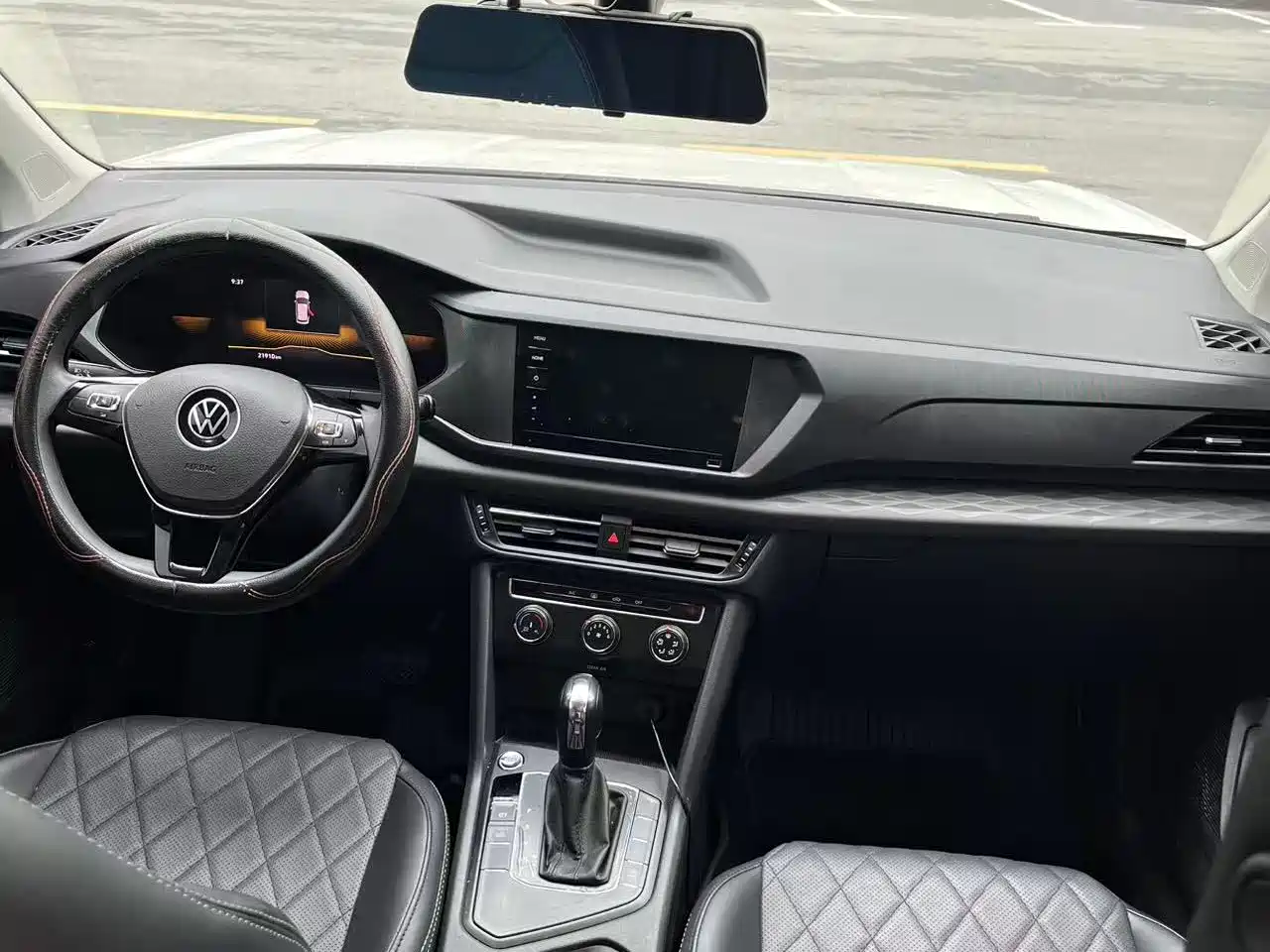 Volkswagen Tharu 2022 280TSI 2WD Trend фото 6