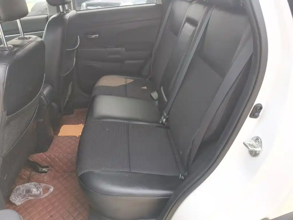 Peugeot 4008 (Import) 2014 2013 2.0L 2WD Fashion