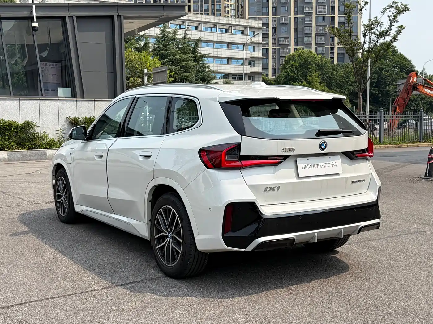 BMW iX1 2025 2025 eDrive25L M Sport Package