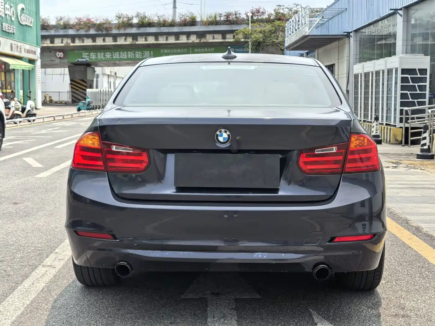 BMW 3 Series (Import) 2013 320i Sport Design Package фото 13