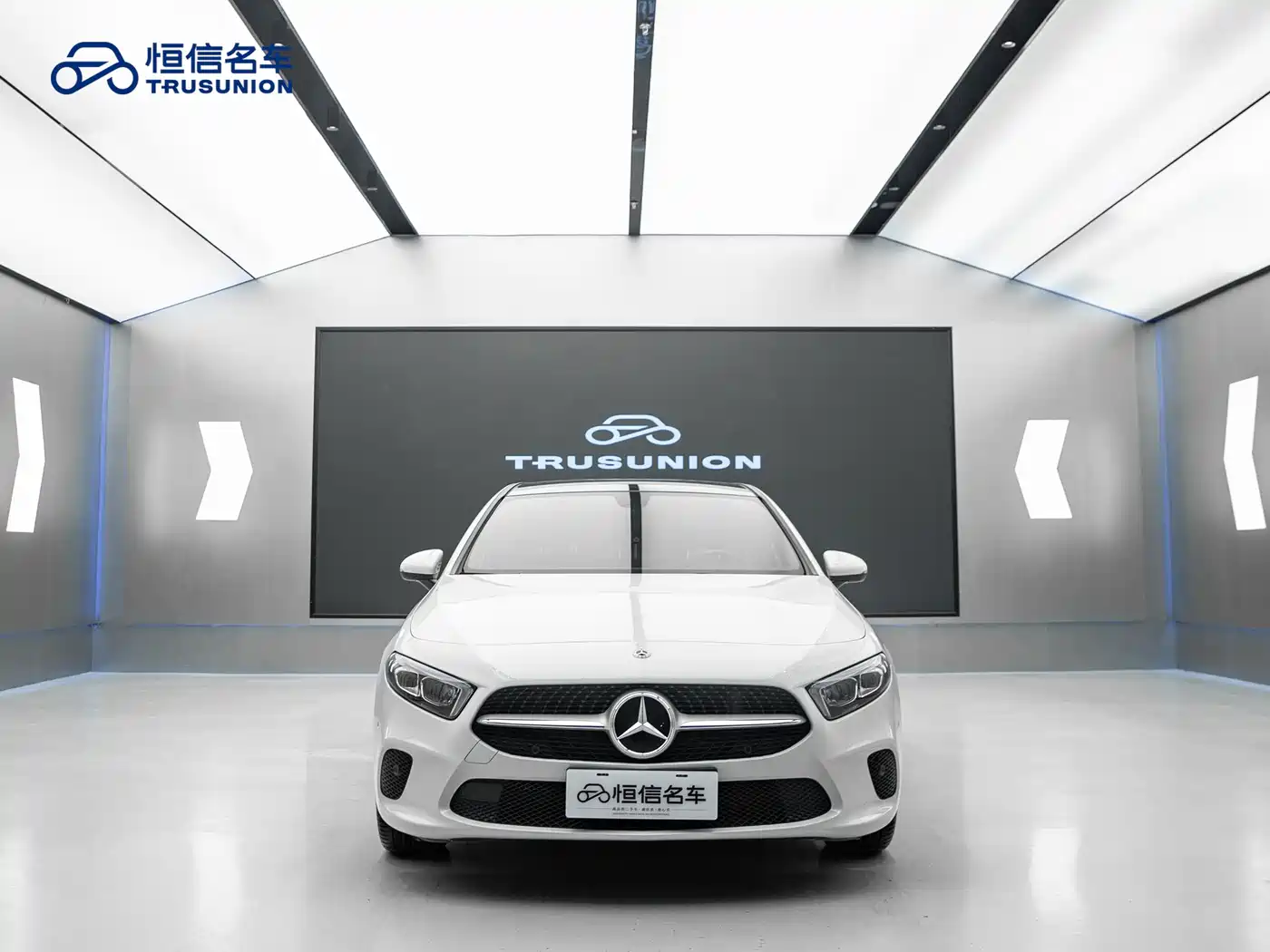 Mercedes-Benz A-Class (Import) 2019 A 200 Dynamic Version фото 2
