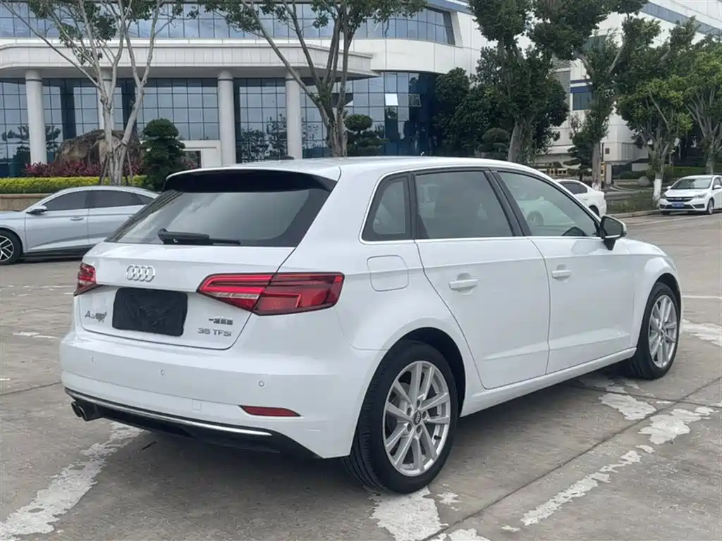 Audi A3 2019 Sportback 35 TFSI Progressive China VI фото 7
