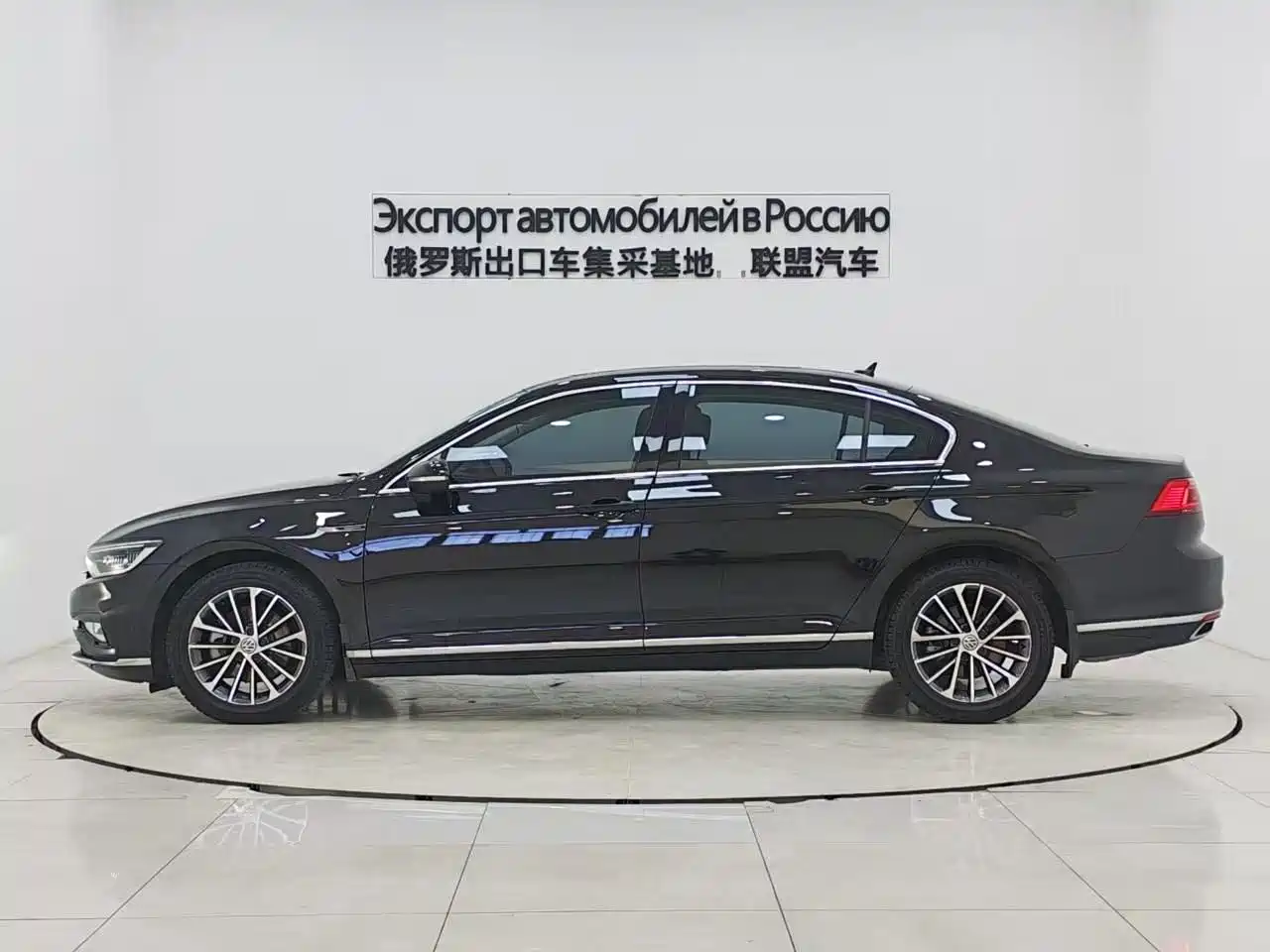 Volkswagen Magotan 2020 330TSI DSG Luxury фото 5