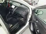 Фото 13 - Ford Focus