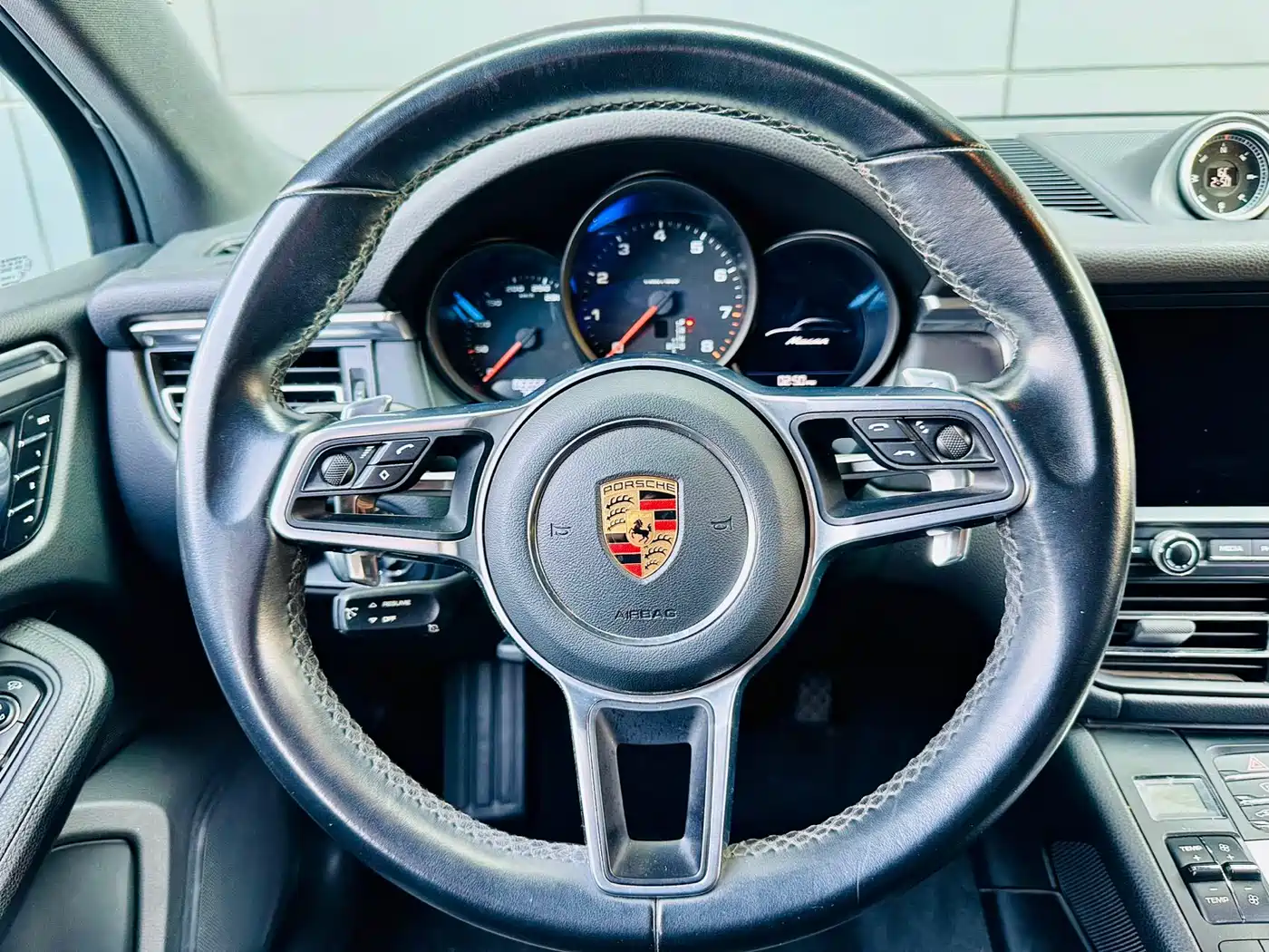 Porsche Macan 2018 Macan 2.0T фото 4