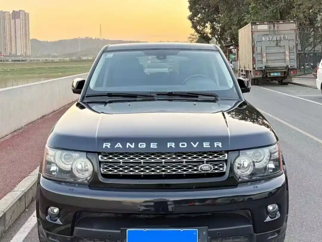 Land Rover Range Rover Sport 2011 5.0 NA V8 HSE фото 6