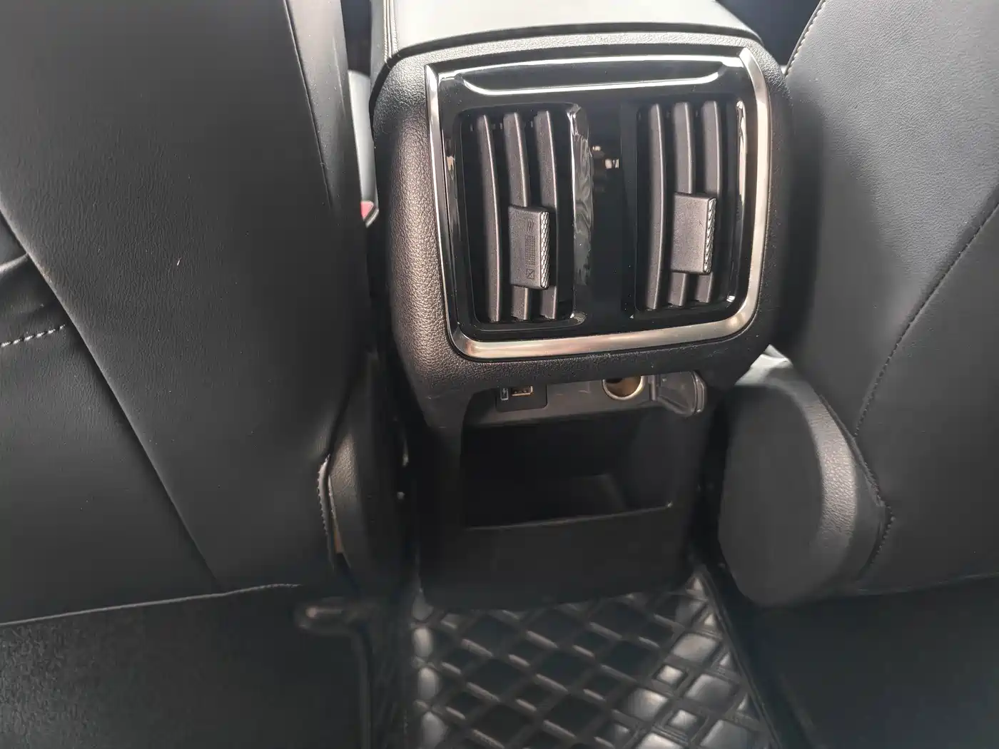 Photo 9 - Besturn B70