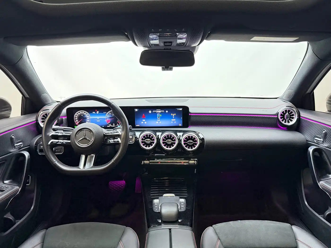 Mercedes-Benz A-Class 2024 A 200 L Fashion Edition фото 8