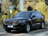 Фото 1 - Volkswagen Touareg