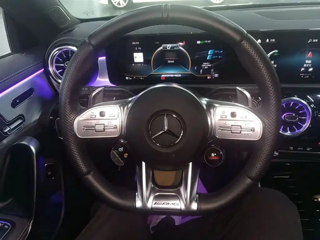Mercedes-Benz CLA AMG 2022 AMG CLA 35 4MATIC фото 11