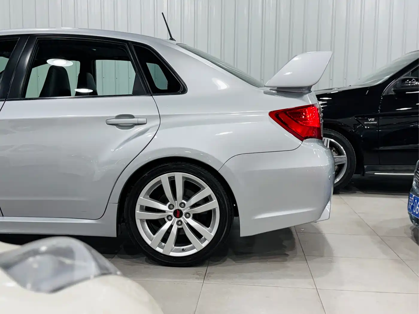 Subaru Impreza 2011 2.5T WRX STi Sedan фото 4