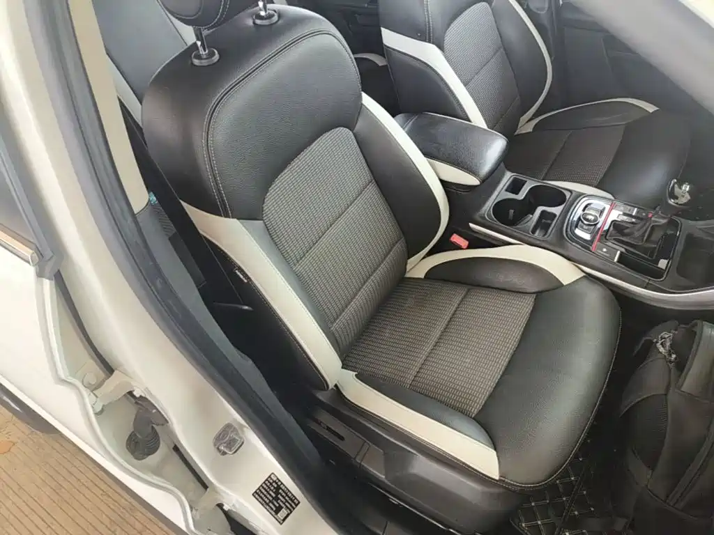 Qoros 5 2019 2019 1.6T Automatic Zhiyun Internet (AliOS) Premium Edition