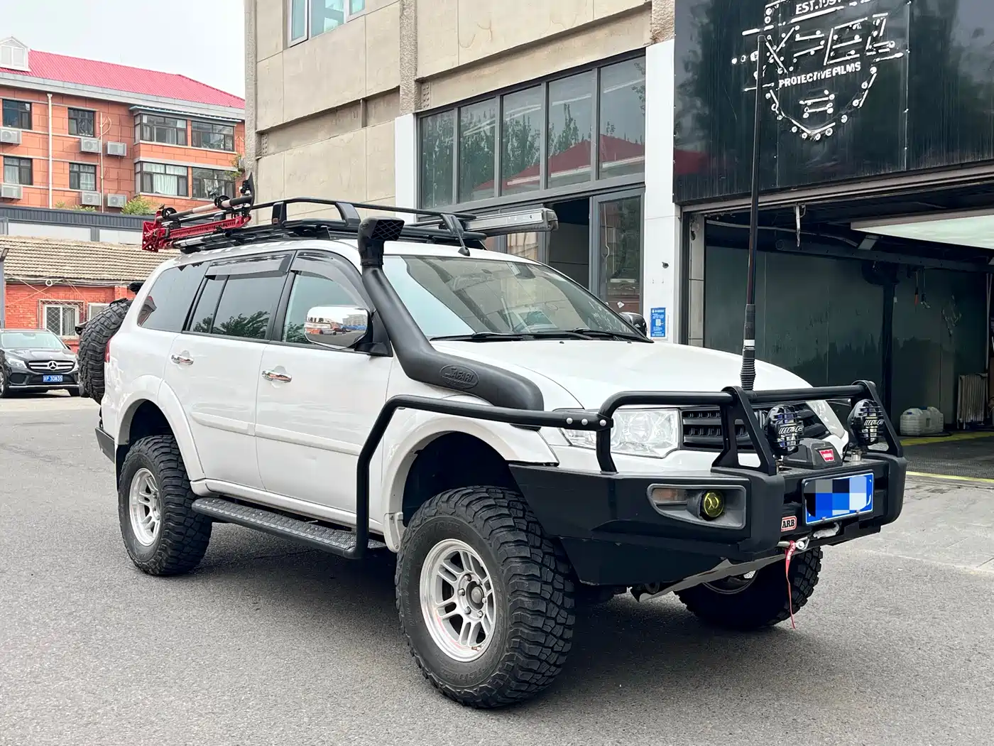 Mitsubishi Pajero Sport 2013 3.0L AWD Executive фото 4