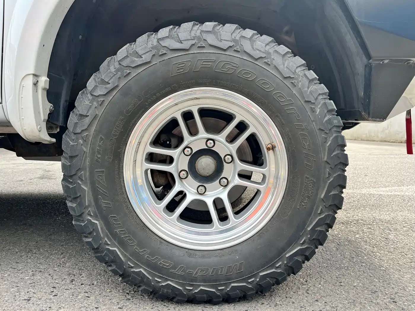 Mitsubishi Pajero Sport 2013 3.0L AWD Executive фото 17