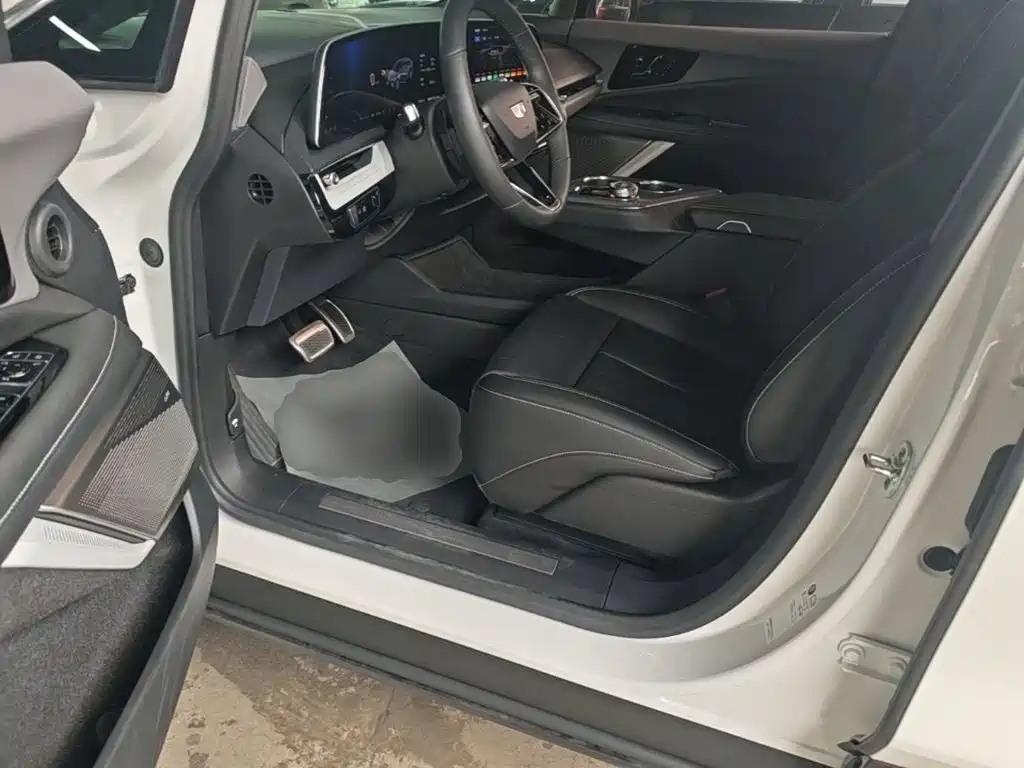 Cadillac IQ Ao Ge 2025 2024 Standard Range