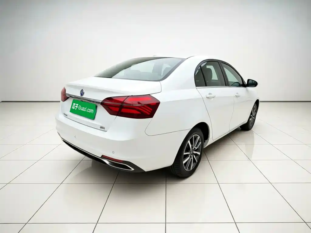 Фото 6 - Geely Emgrand