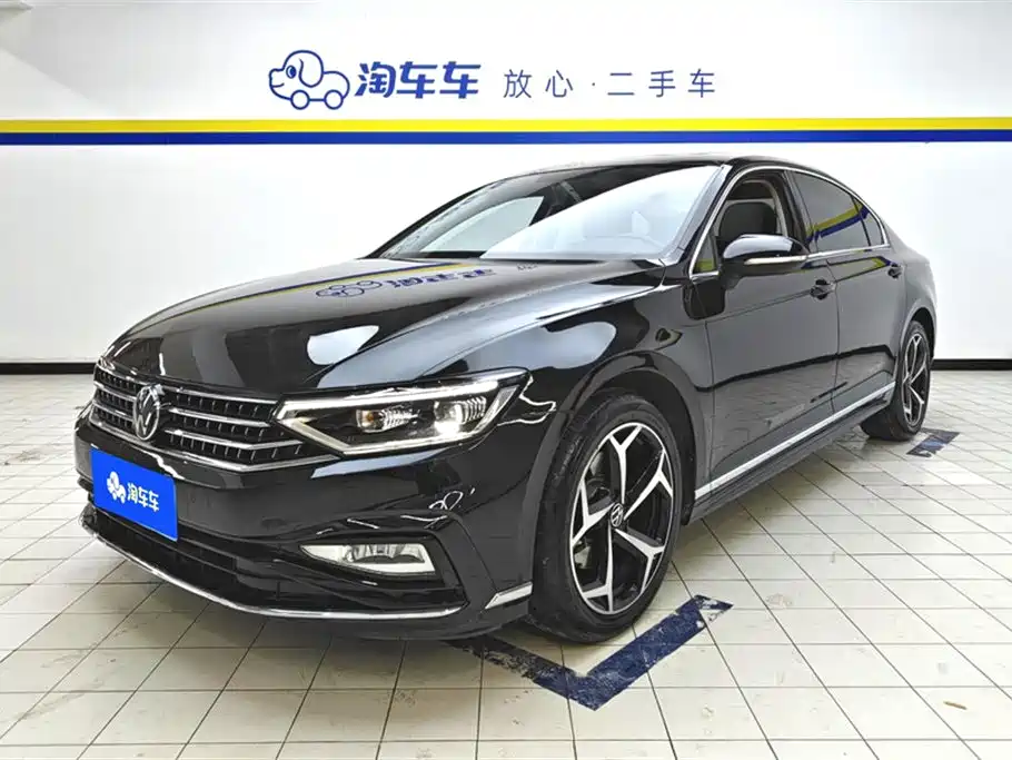 Volkswagen Magotan 2023 2 Million Units Anniversary Edition 330TSI DSG Leading Type