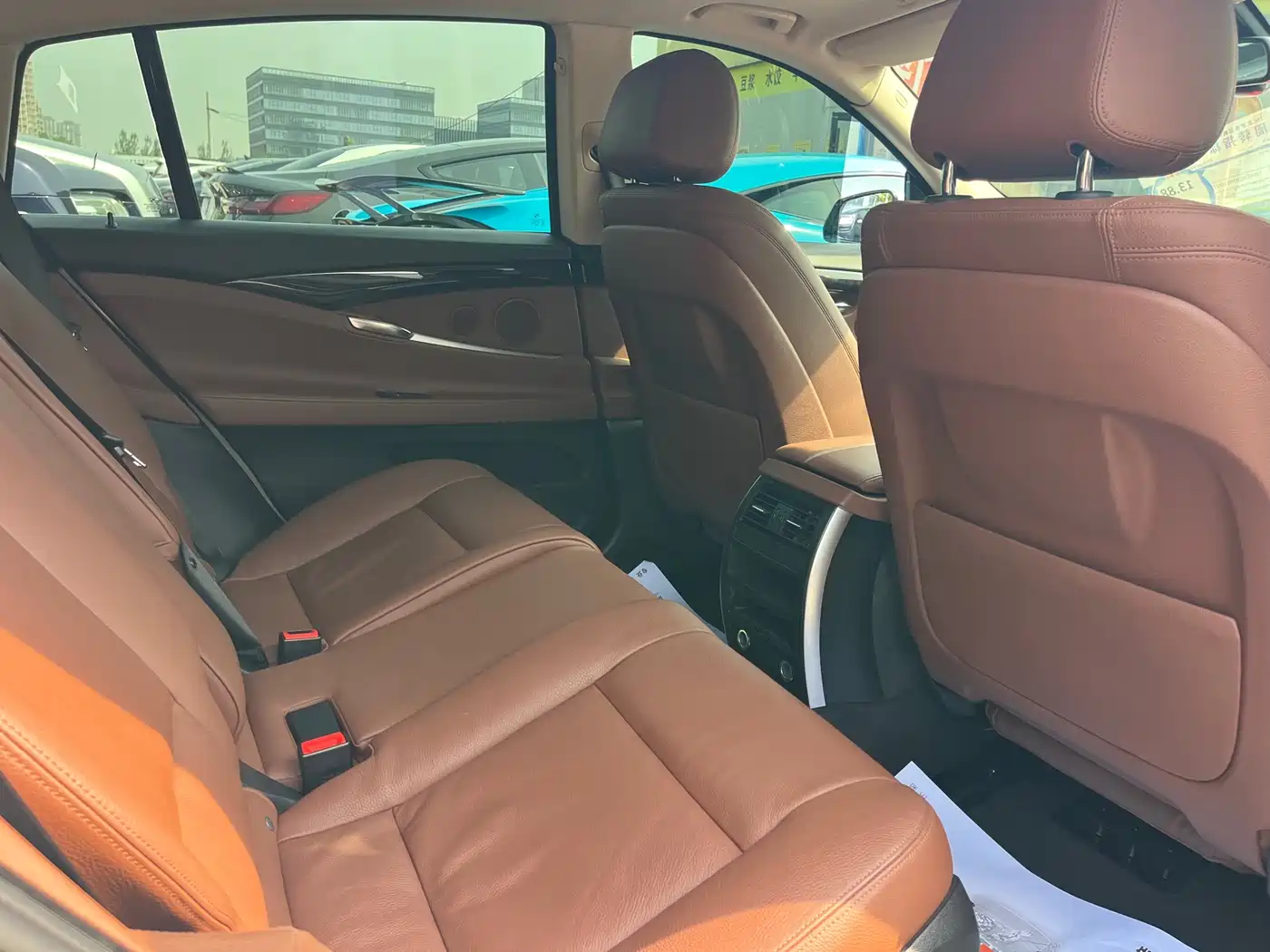 BMW 5 Series GT 2014 528i Leading фото 7