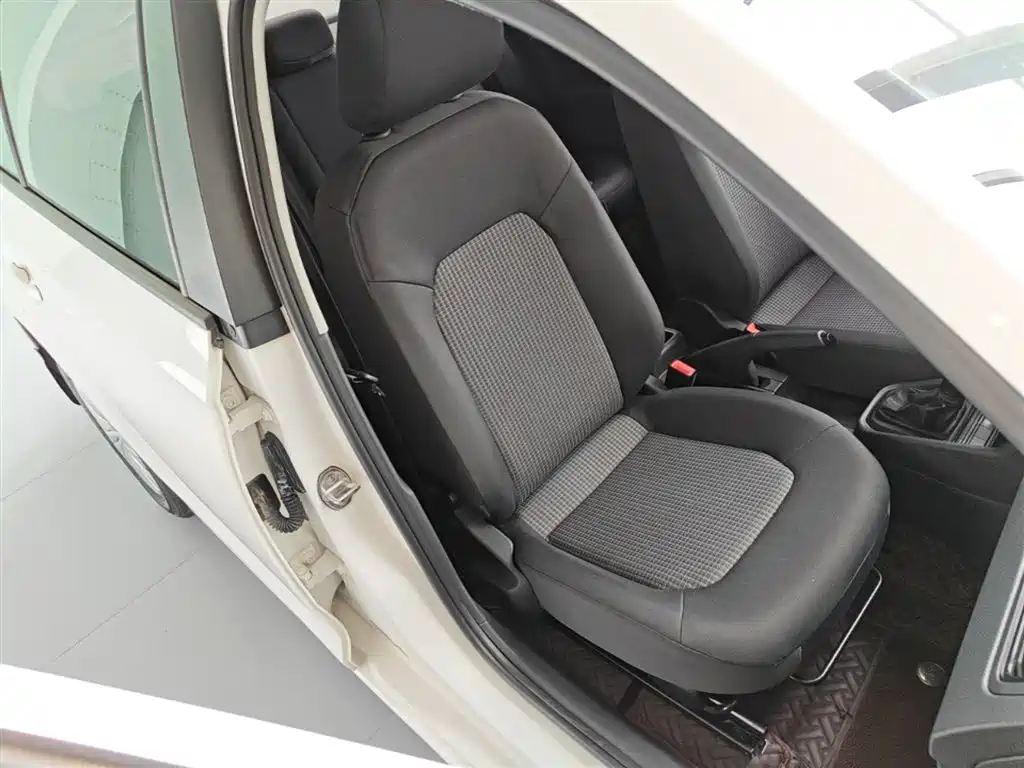 Volkswagen Santana 2018 1.5L Automatic Trend Edition фото 25