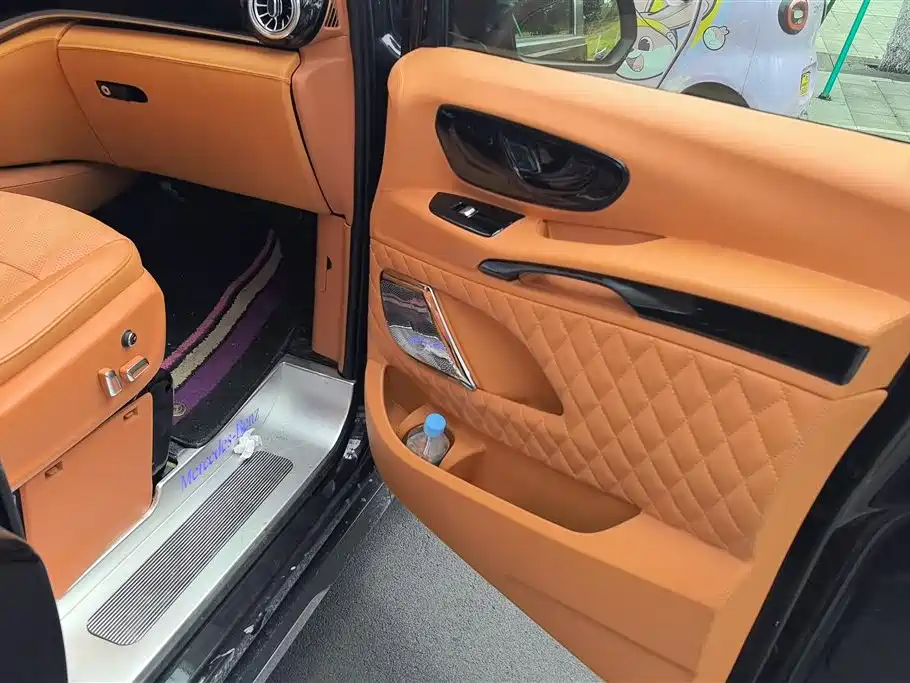 Mercedes-Benz Vito 2021 2.0T Elite 7-Seater фото 8