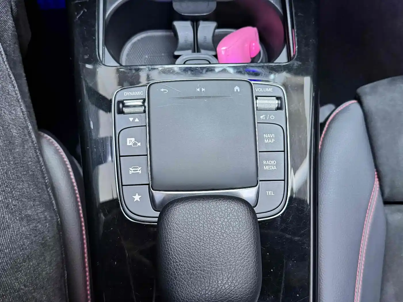 Mercedes-Benz CLA (Import) 2020 CLA 200 фото 4