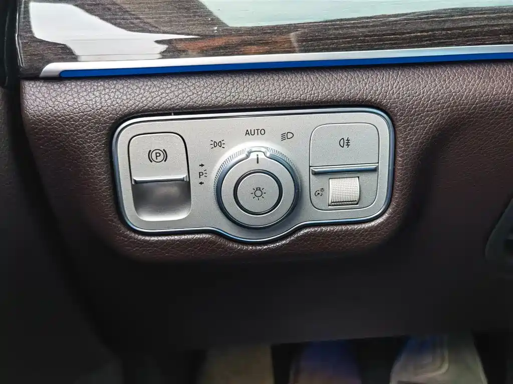 Mercedes-Benz GLE 2020 Facelift GLE 350 4MATIC Fashion фото 33
