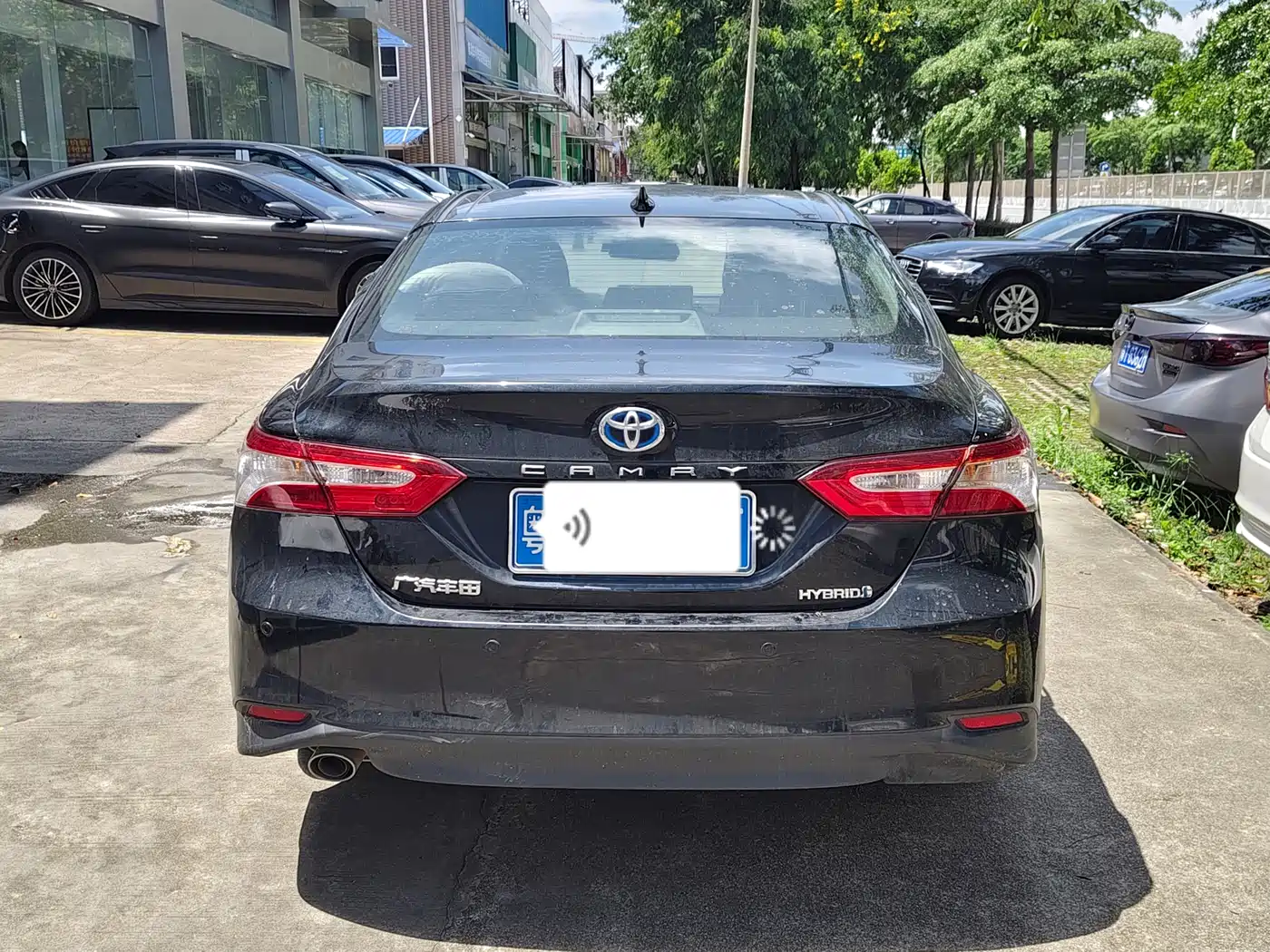 Toyota Camry 2021 Hybrid 2.5HGVP Leading Edition фото 5