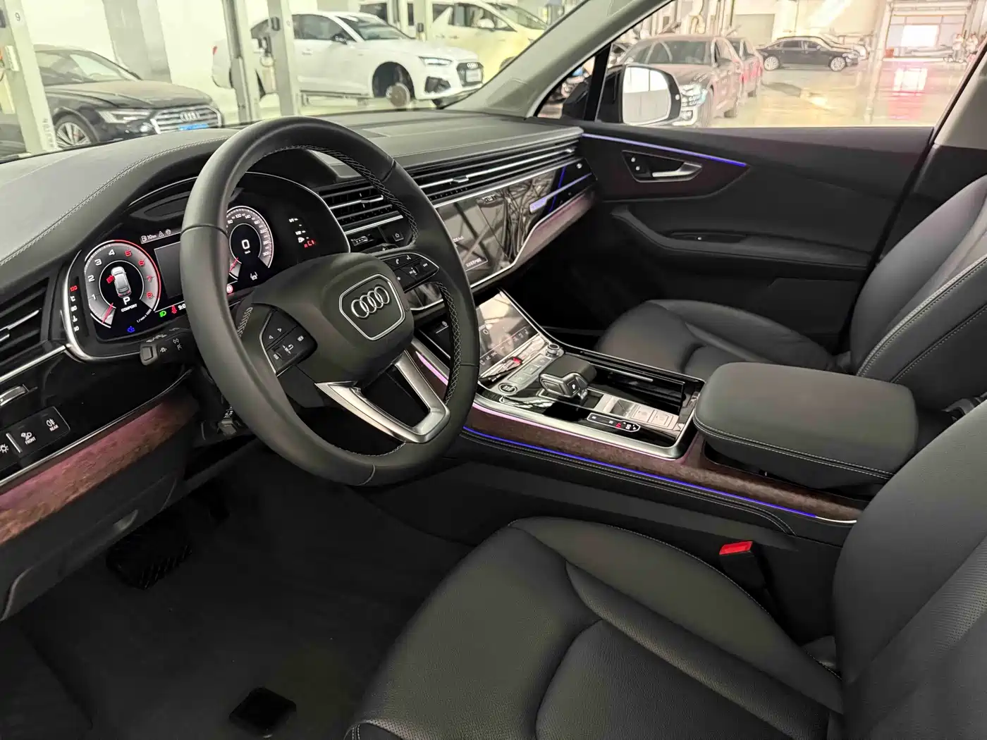 Photo 6 - Audi Q7