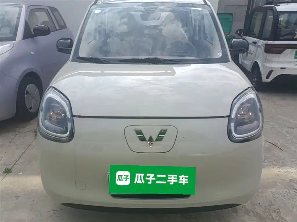 Wuling Motors Hongguang MINIEV 2026 2025 4-Door Advanced