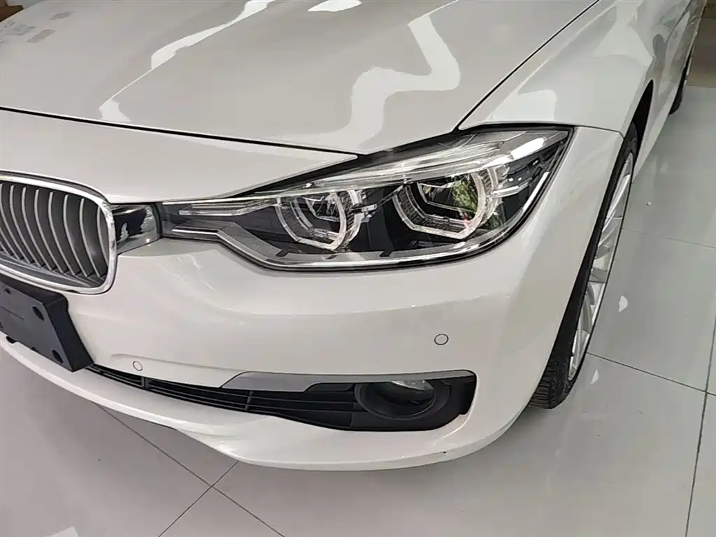 BMW 3 Series 2018 320Li Fashion Style фото 24