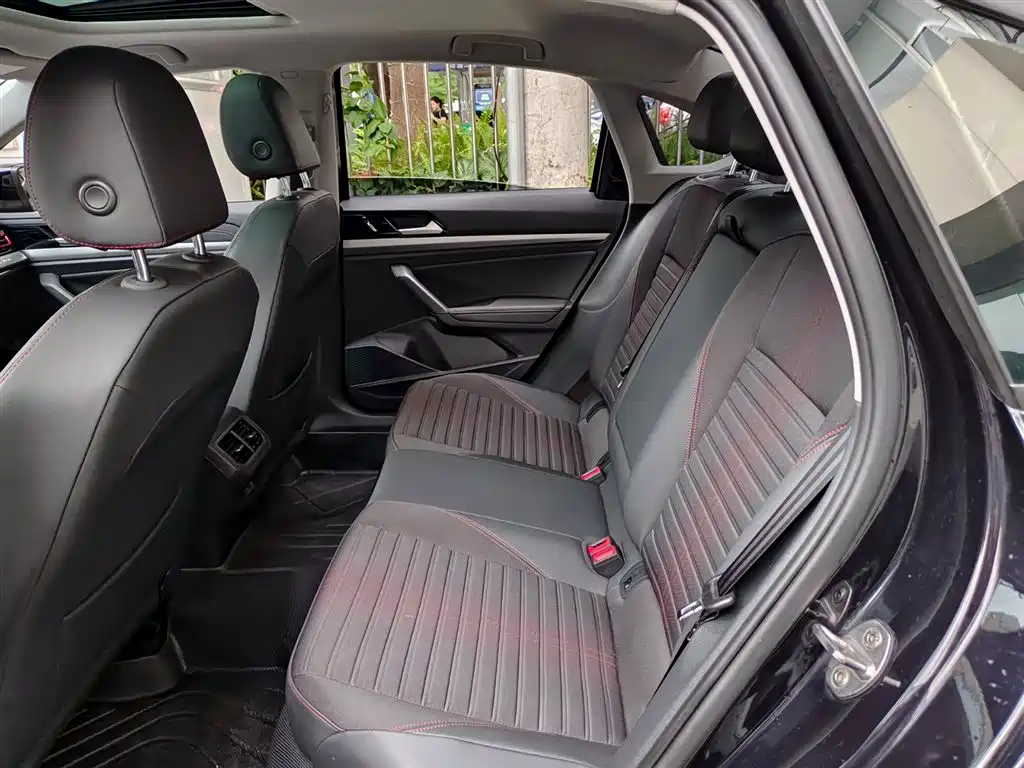 Volkswagen Lavida 2023 280TSI DSG Starlight Comfort Edition фото 8