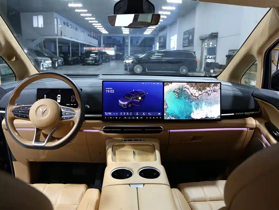 Voyah Auto Voyah Dreamer 2025 PHEV AWD Flagship Kunpeng Edition фото 13
