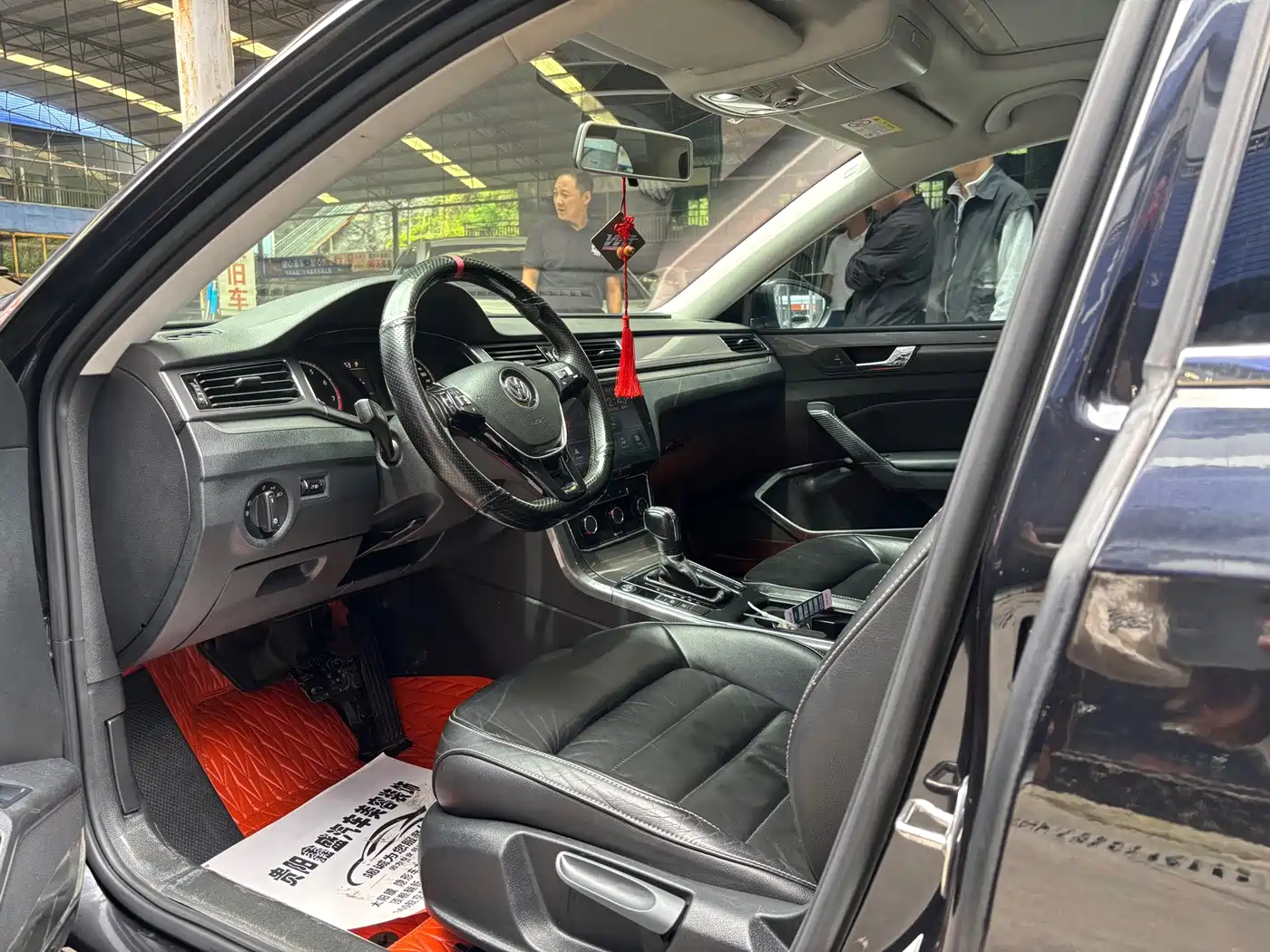Фото 7 - Volkswagen Passat