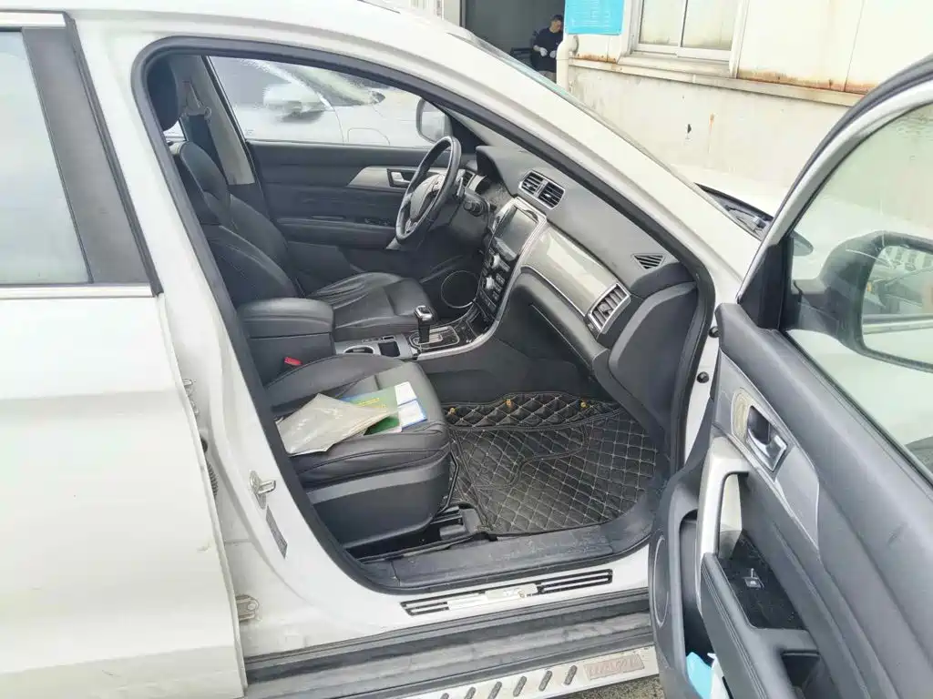 Фото 13 - Haval H2