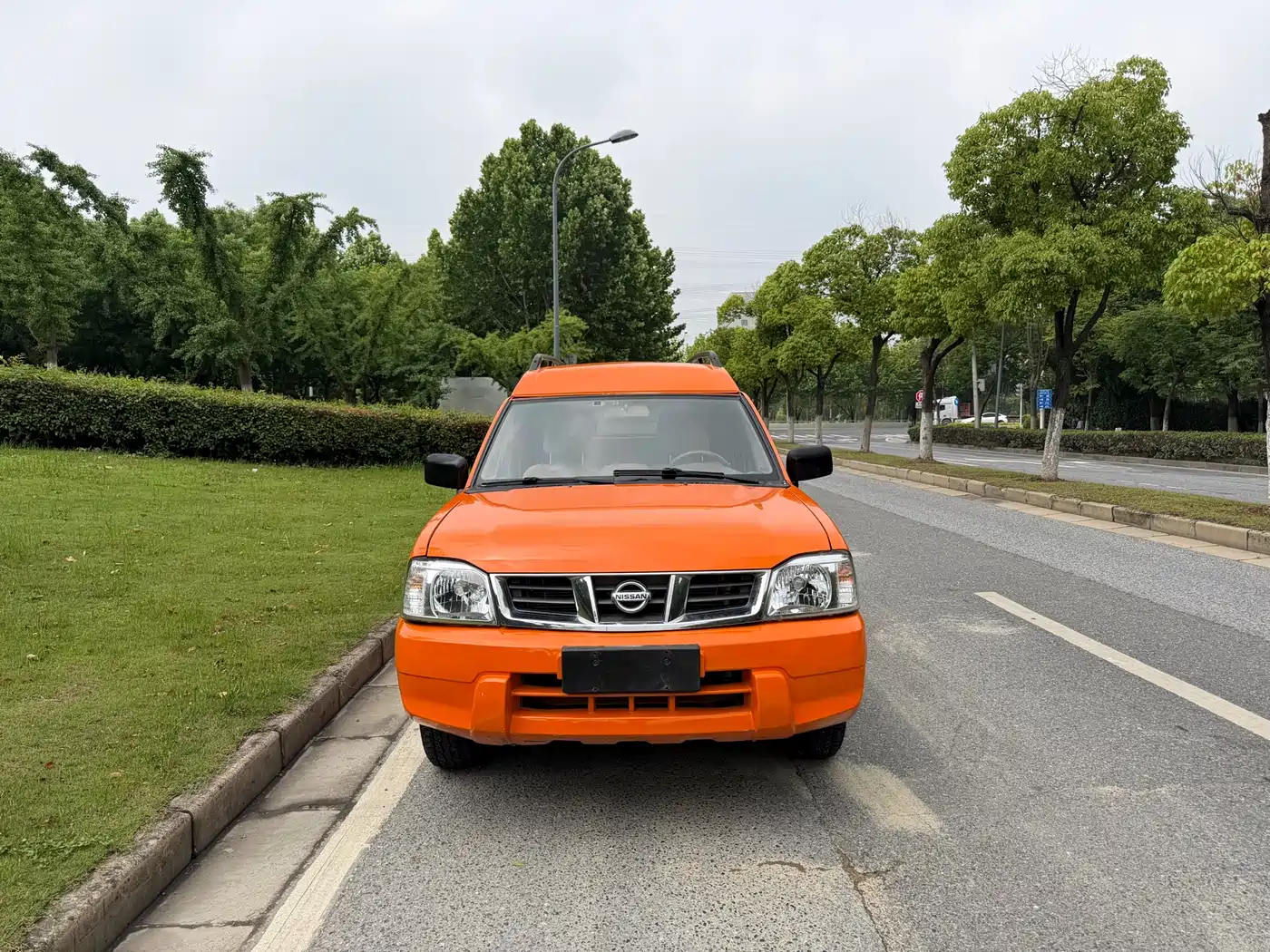 Nissan ZN Van 2016 2013 2.4L 2WD Luxury 5-seater
