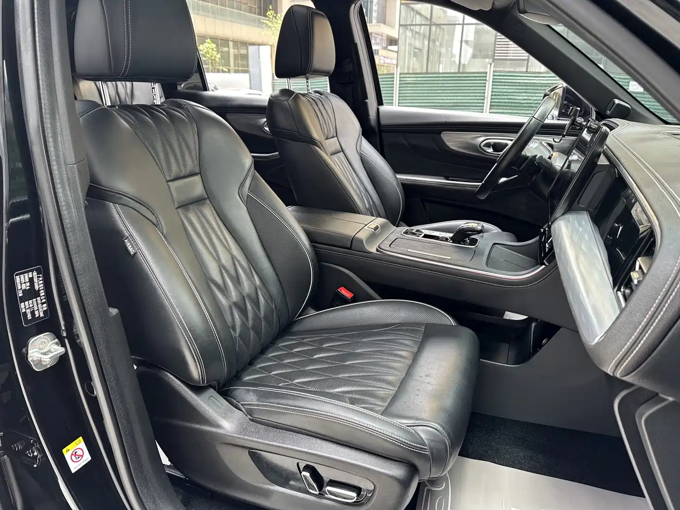 GAC Trumpchi Trumpchi GS8 2022 Pilot Series 2.0TGDI 2WD Luxury Smart Connect Edition (7-Seater) фото 9