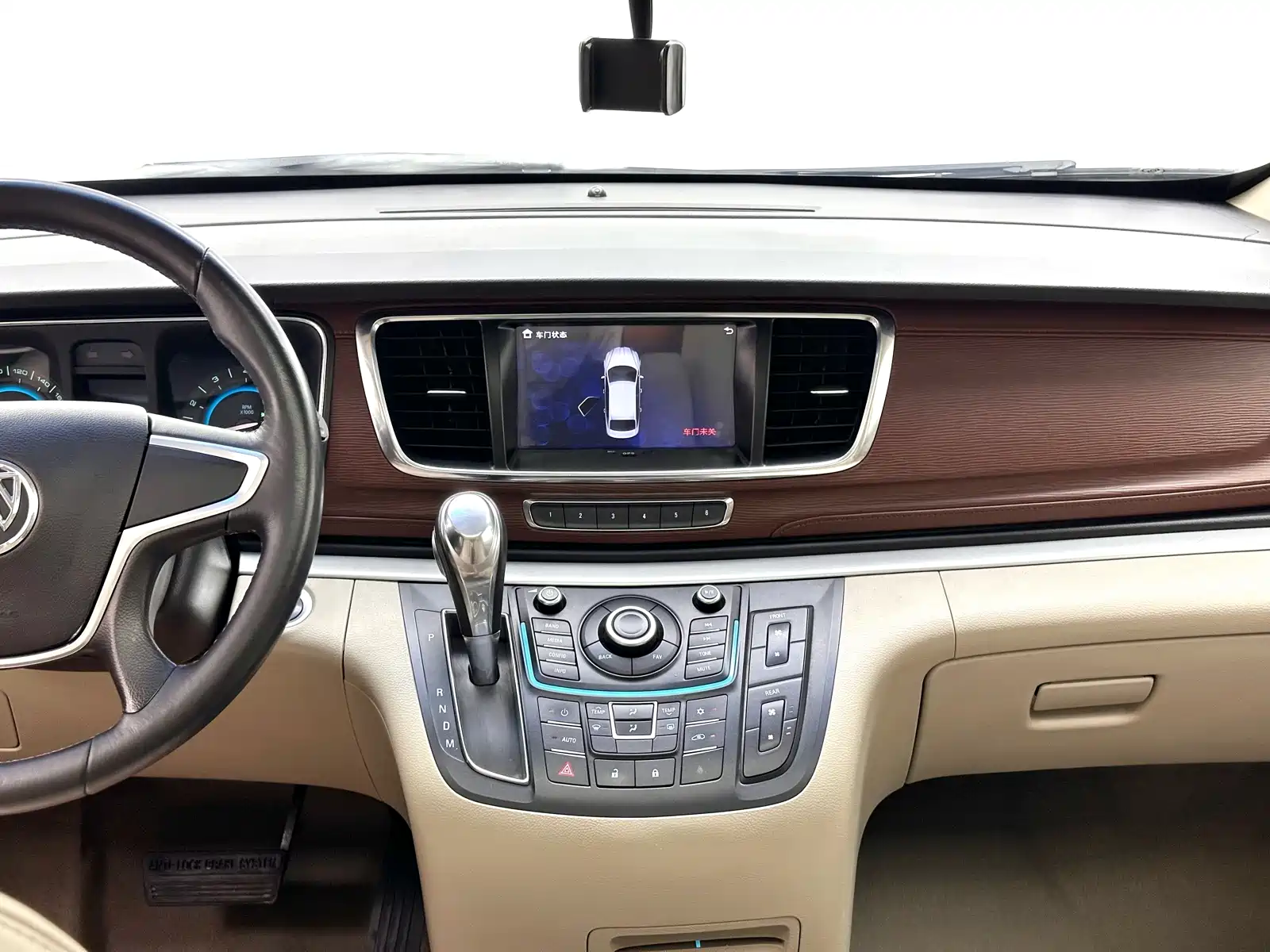 Фото 7 - Buick GL8