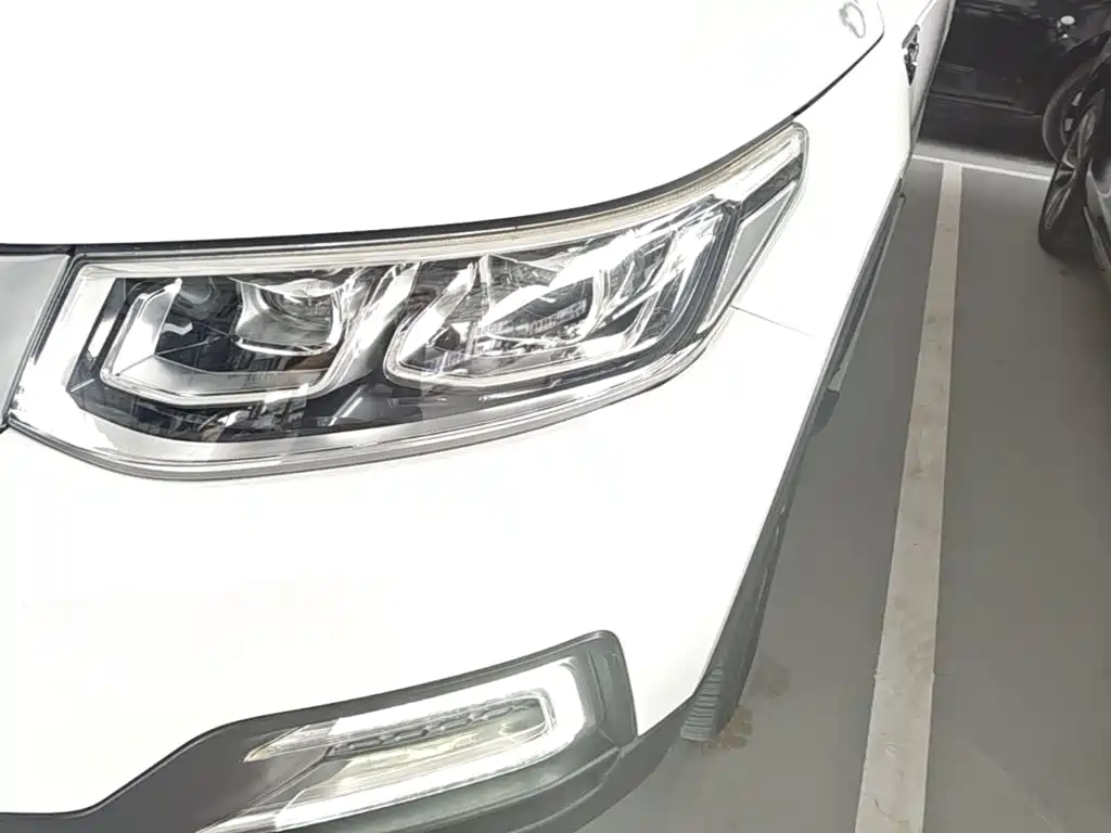 Changan CS95 2017 2017 2.0T FWD Zhitu Edition
