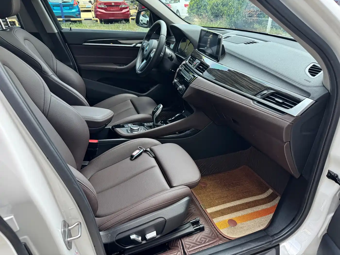 Photo 14 - BMW X1