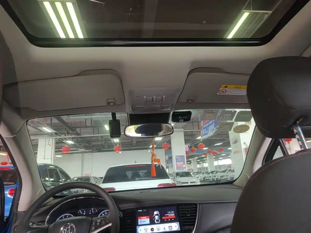 Buick Encore 2017 18T Automatic 2WD Urban Fashion фото 18