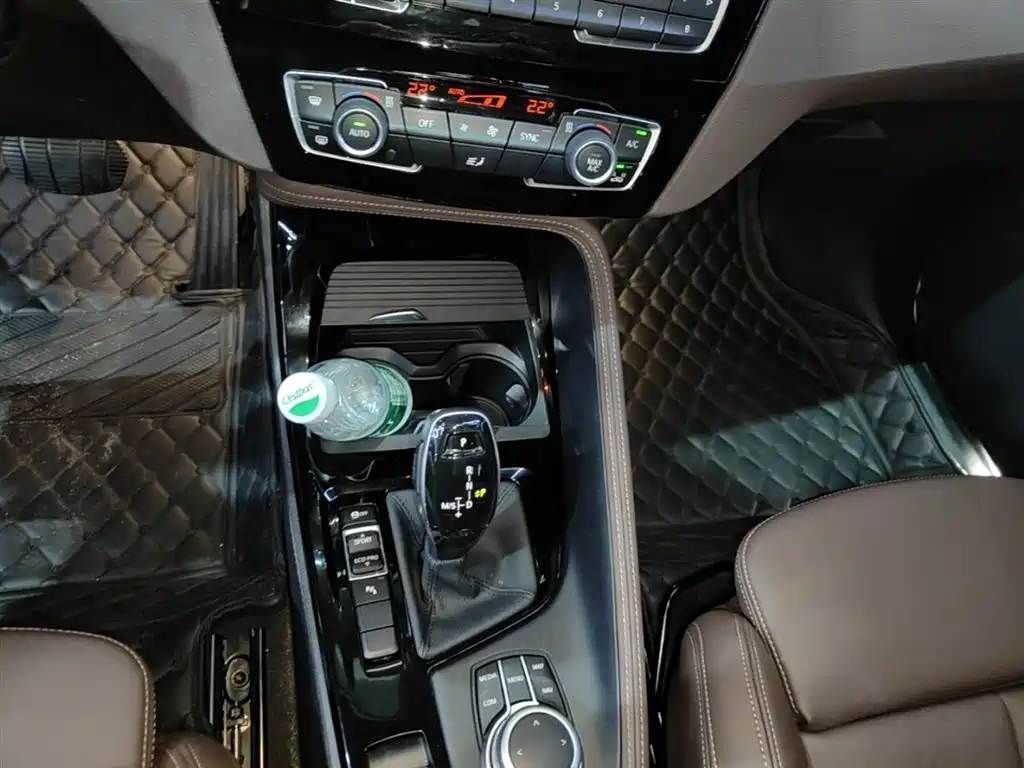 BMW X1 2020 sDrive20Li Premium Edition фото 14