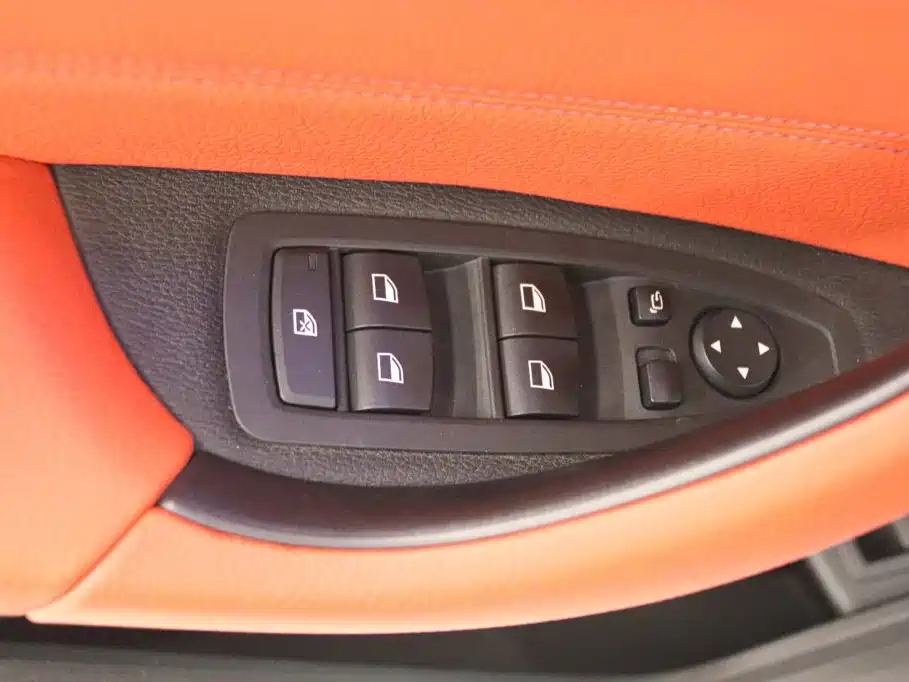 BMW X2 2020 2020 sDrive25i Leading M Off-Road Package