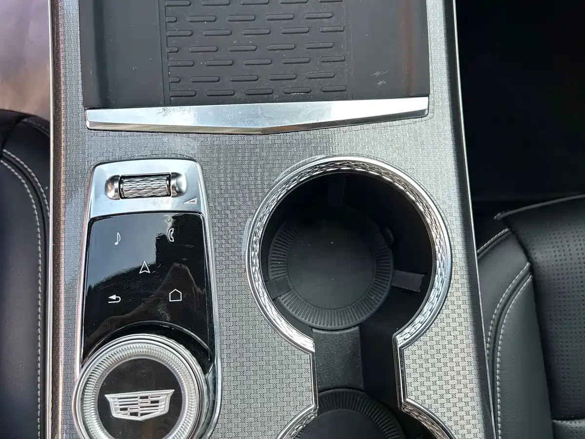 Cadillac XT5 2024 2025 2.0T Luxury