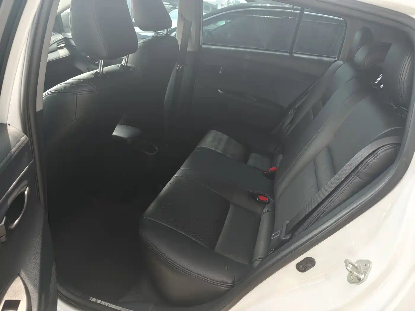Toyota YARiS L Zhi Xuan 2016 Facelift 1.5E CVT Charming Edition фото 6