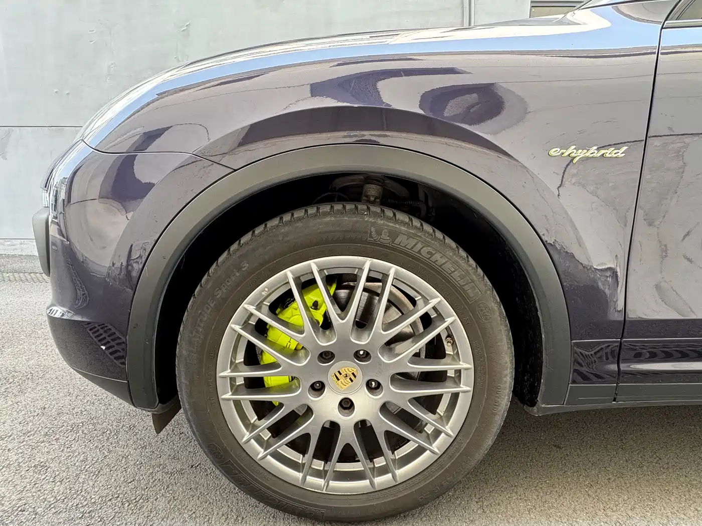 Porsche Cayenne New Energy 2016 Cayenne S E-Hybrid 3.0T фото 3