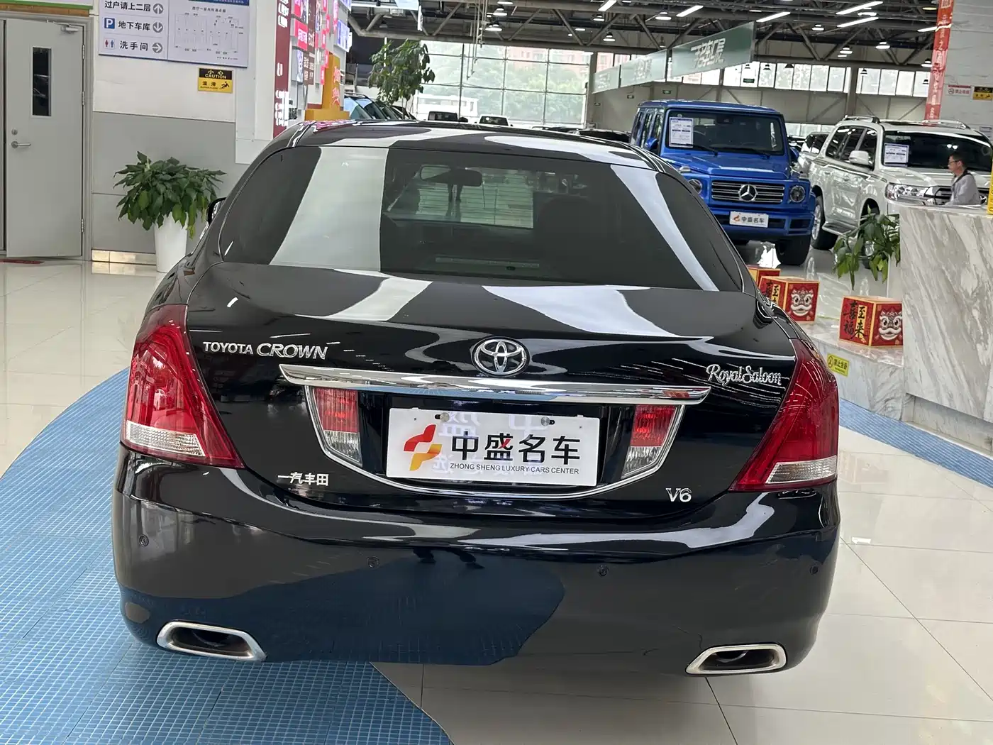 Toyota Crown 2010 3.0L Royal Saloon фото 8