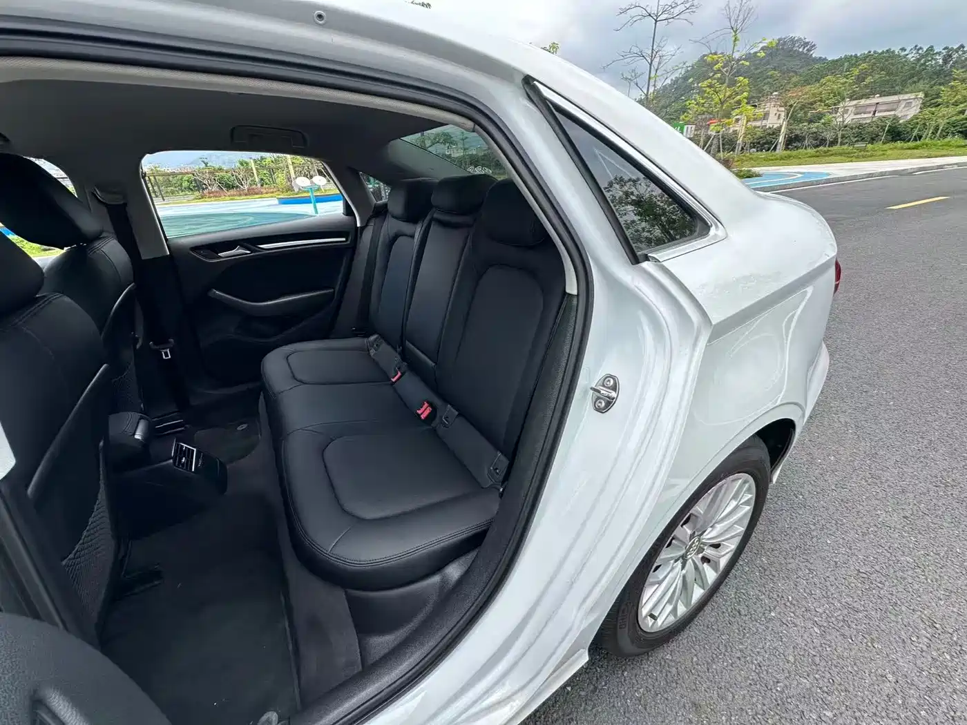 Audi A3 2016 Limousine 35 TFSI Progressive фото 7