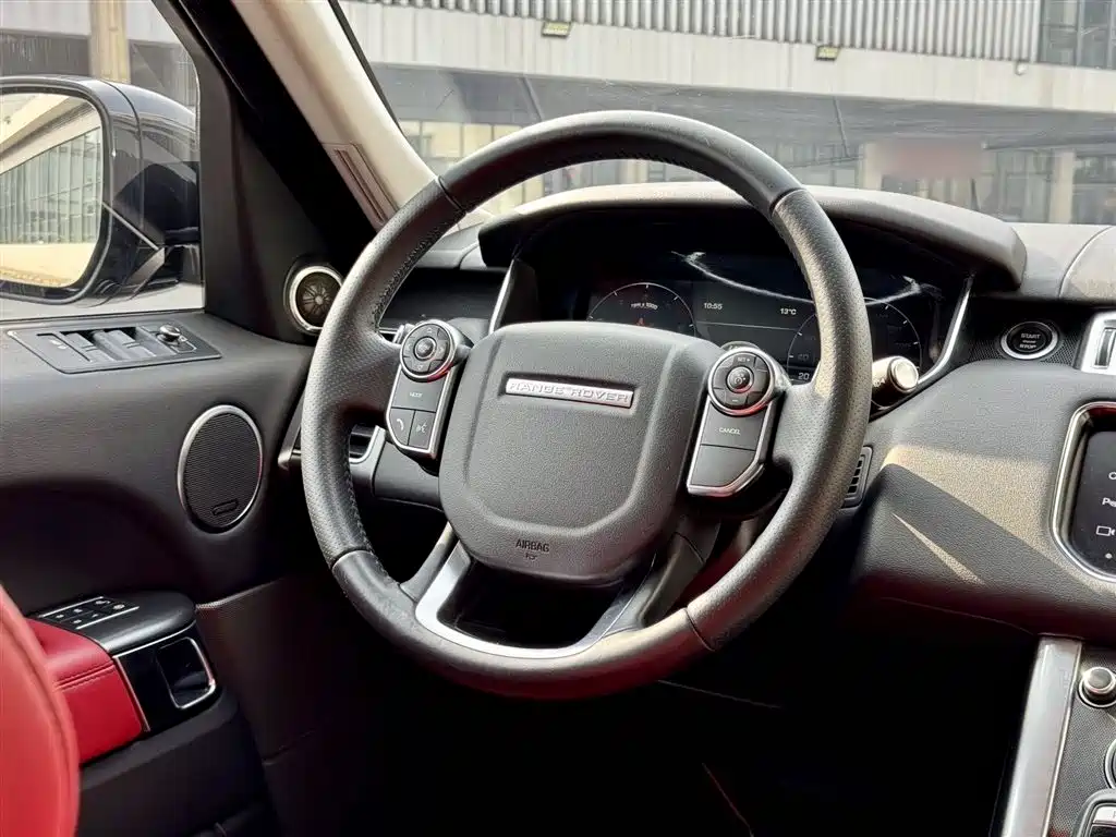 Land Rover Range Rover Sport 2016 Model 3.0 SC V6 HSE DYNAMIC фото 16