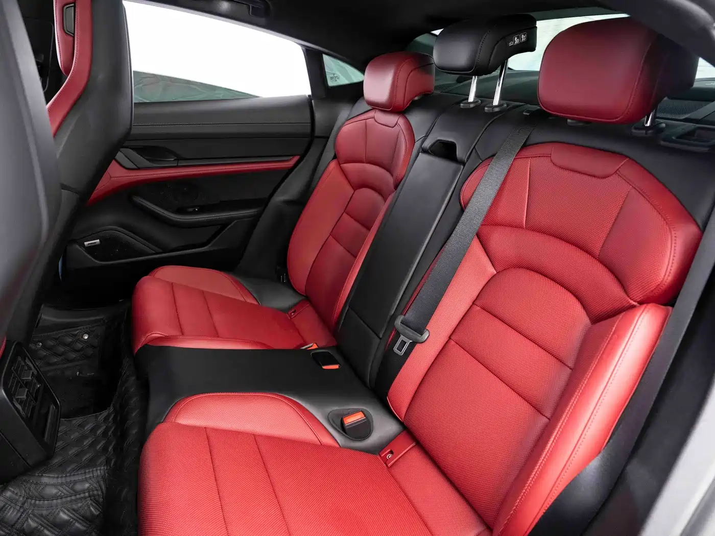 Porsche Taycan, миниатюра 10