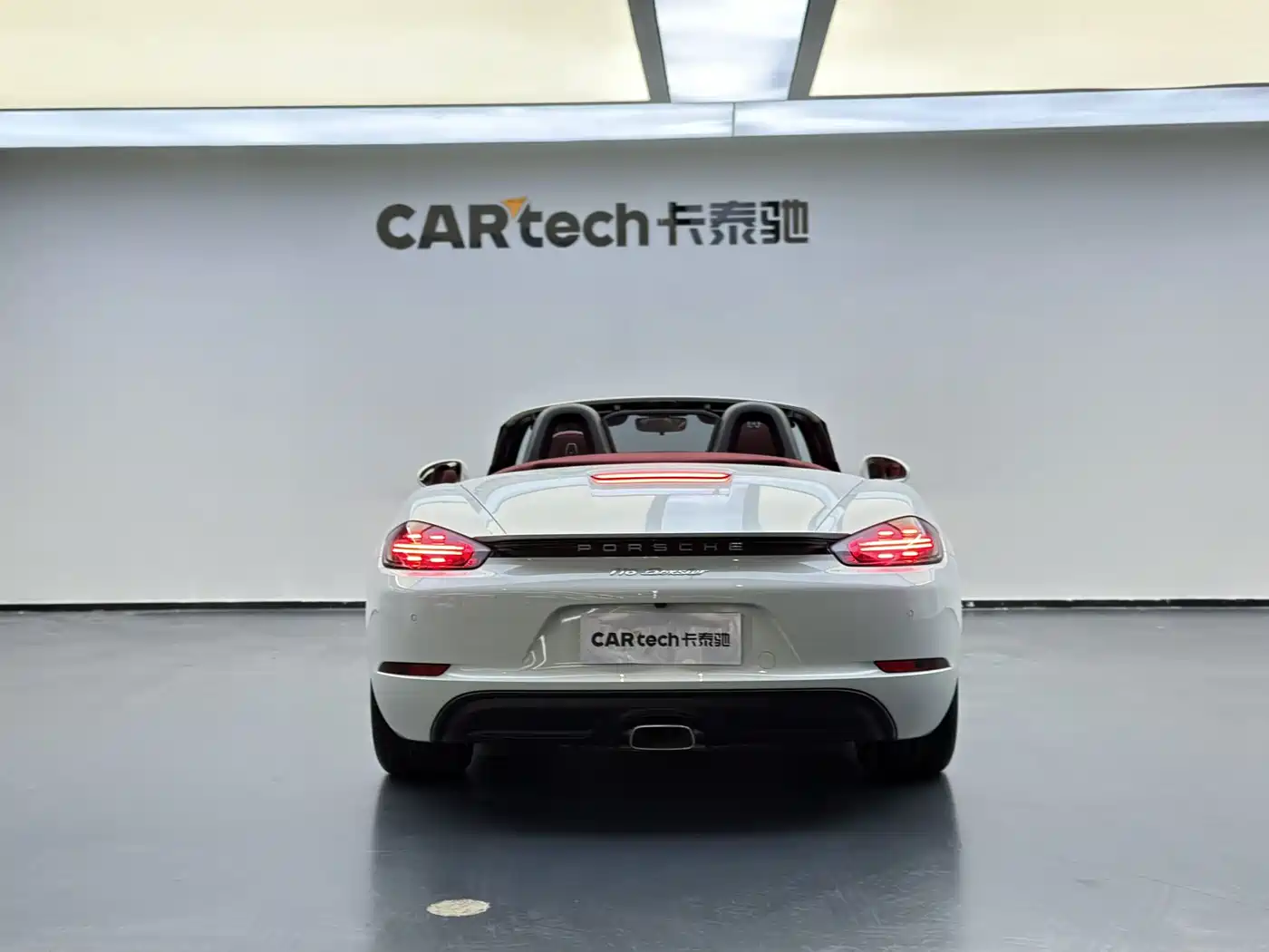PORSCHE 718
